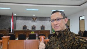 saksi ahli Grafonomi