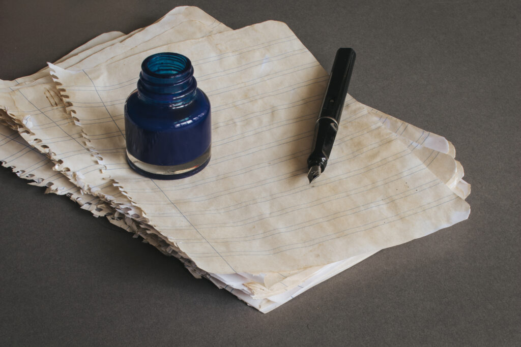 Tinta dan Kertas Jadi Bukti! Analisis Forensik Ungkap Dokumen Tua