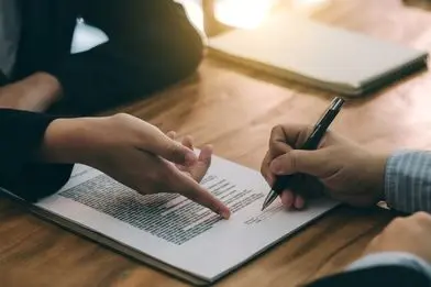 Penjelasan Lengkap Jika Tanda Tangan Mirip dalam Hukum